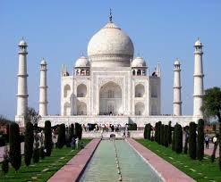 Taj Mahal – India - أفضل 10 أماكن جميلة في العالم من ضمنها دول عربية