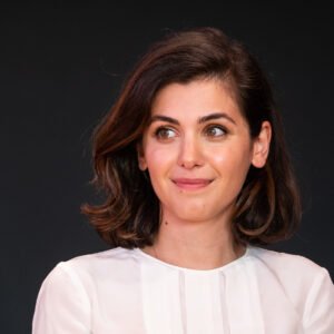 Katie Melua 1050903 300x300 - المرأة العربية في المجتمعات المعاصرة 