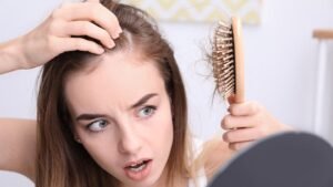 10 Celebrities Who Have Suffered Hair Loss 300x169 - أسباب تساقط الشعر عند النساء