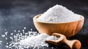 salt 2 191031 800x450 1 300x169 - أسباب إشتهاء الملح لن تخطر على بالك أبدا !